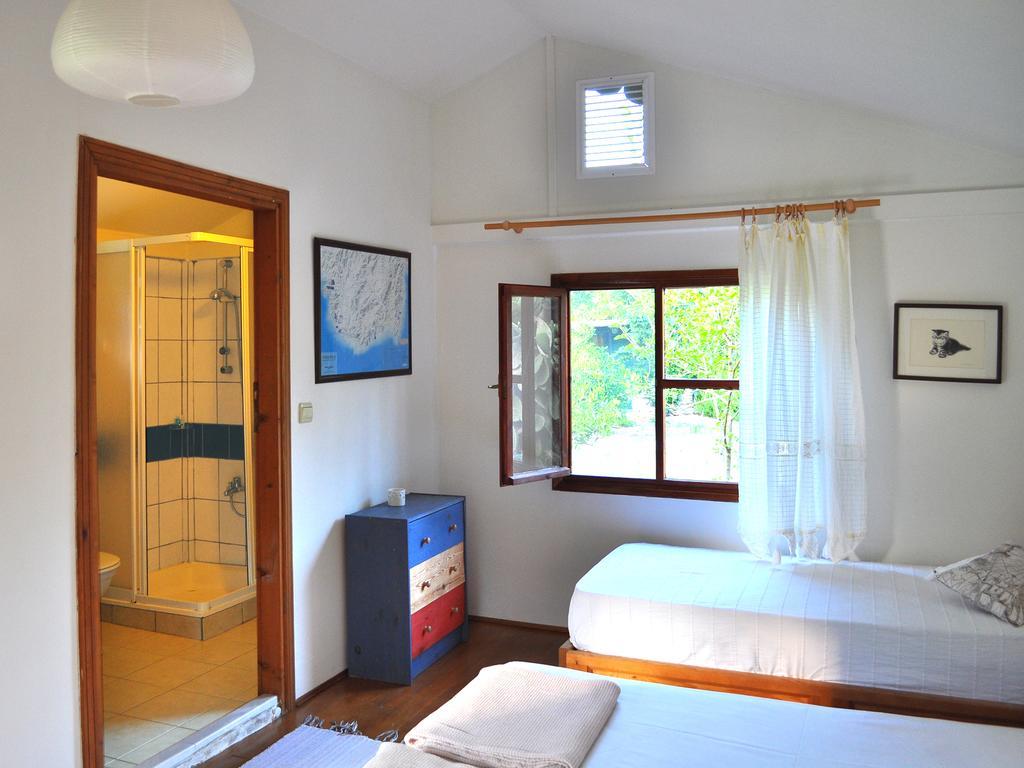 Hobbit Evi Hotel Çıralı Phòng bức ảnh